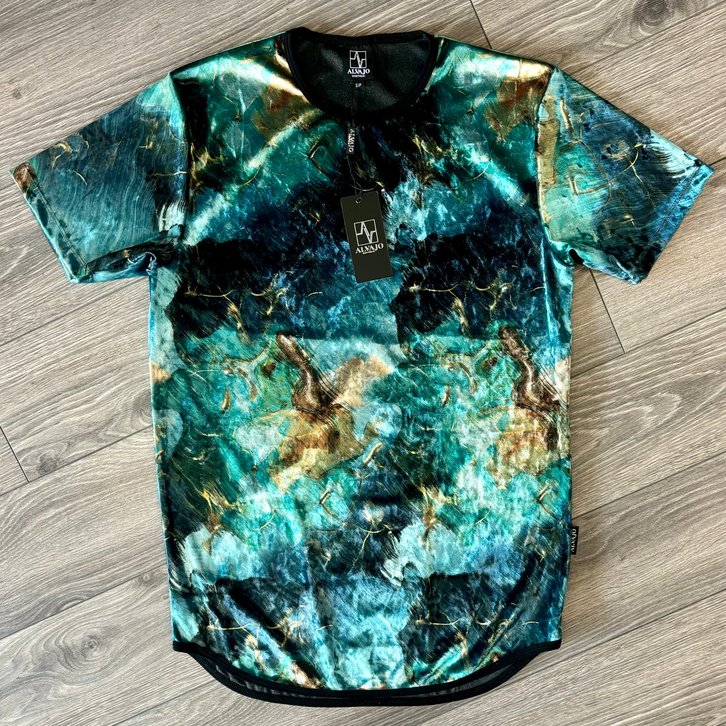 Velvet Turquoise Onyx Tee